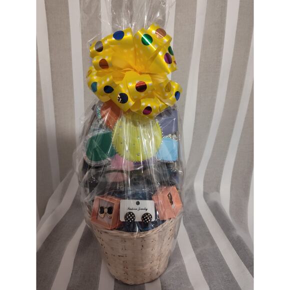 50s Themed Gift Basket with Head Band Glasses Scarf Croc Charms - Picture 2 of 13